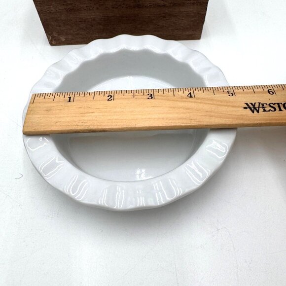 Mini White Ceramic Pie Dish By Fiddle + Fern 5" Diameter Dishwasher & Microwave - Picture 6 of 7